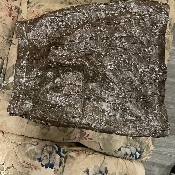 ❤️ MSRP 695.! Michael Kors Platinum skirt BEAUTIFUL 😍 - Picture 2 of 10